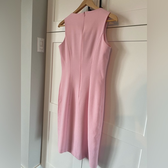 Vintage Barbie-style pink dress with button details - Picture 5 of 9